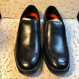 NEW IN BOX 10W Rockport walkability slip-ons